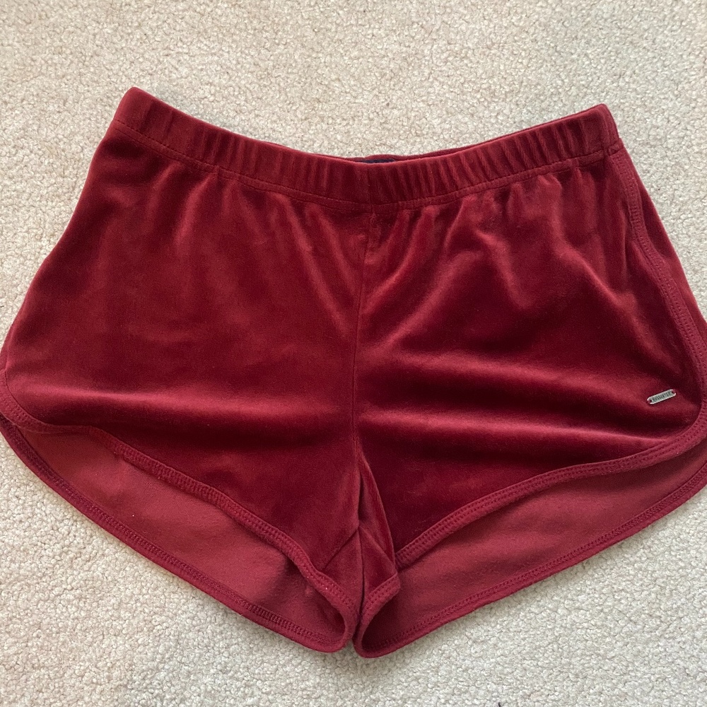 Hollister velvet shorts